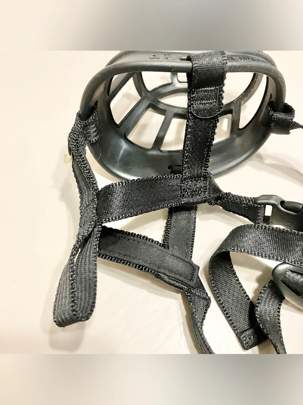 Baskerville Ultra Dog Muzzle Black, Comfortable Basket Muzzle Size 4
